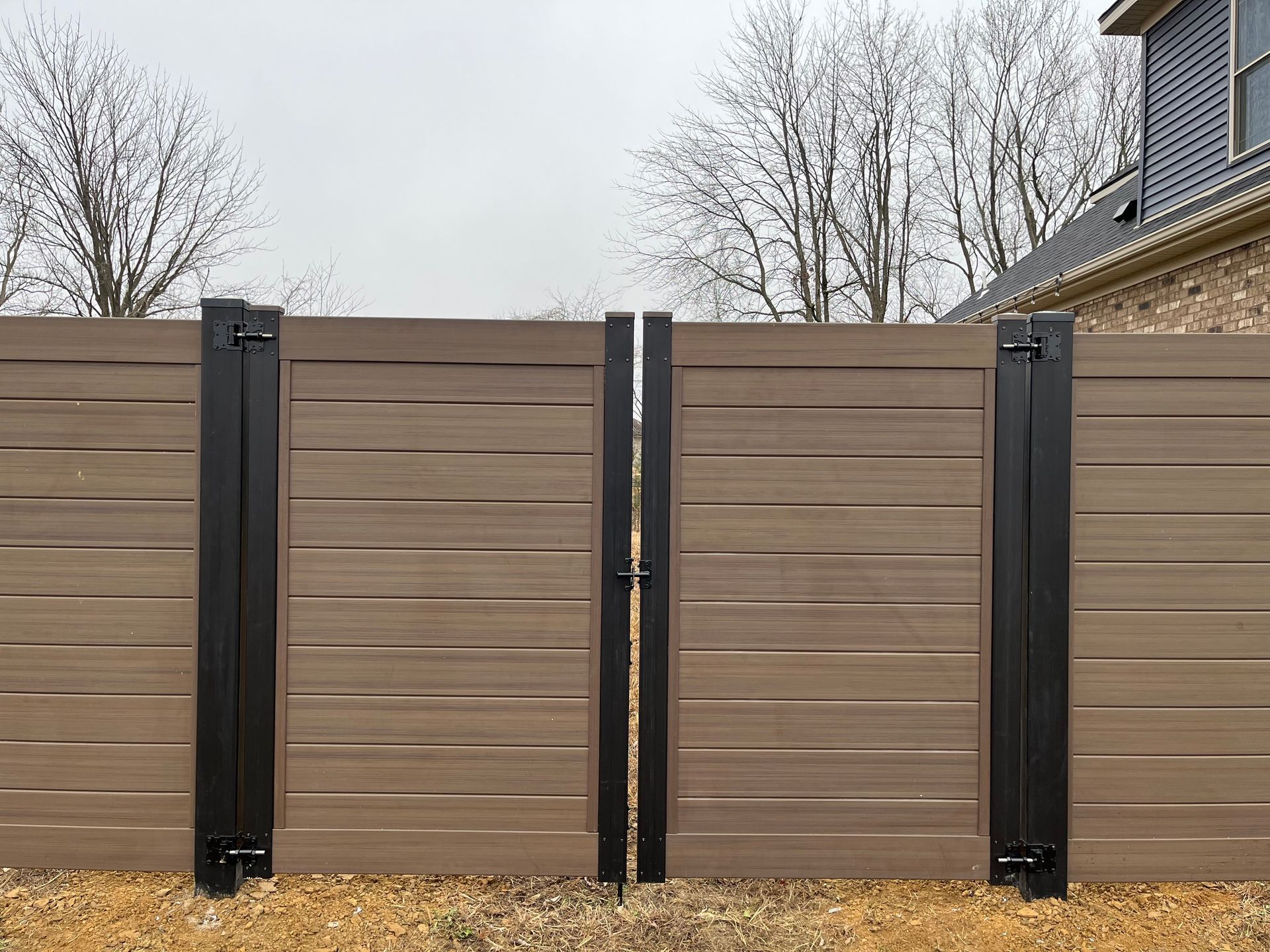 vinyl fencing